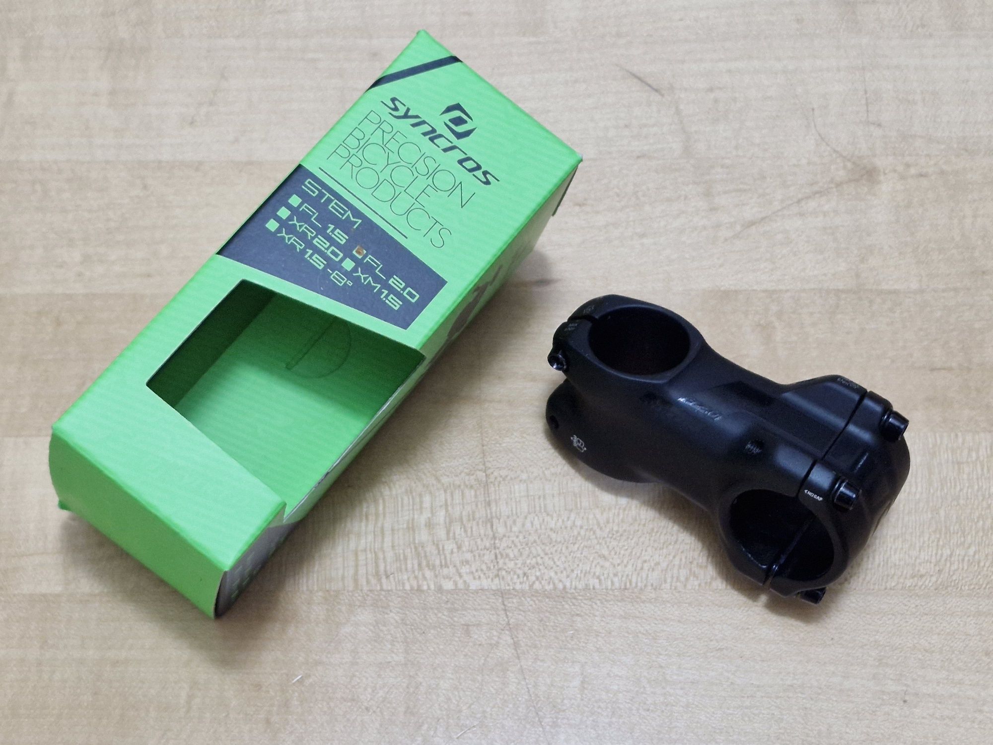 Avanço Syncros FL 2.0 com 60mm e 70mm