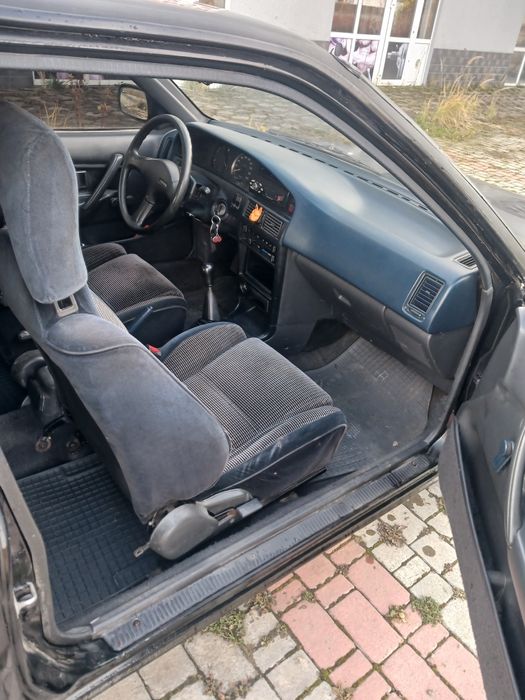 Продам Тойота e90