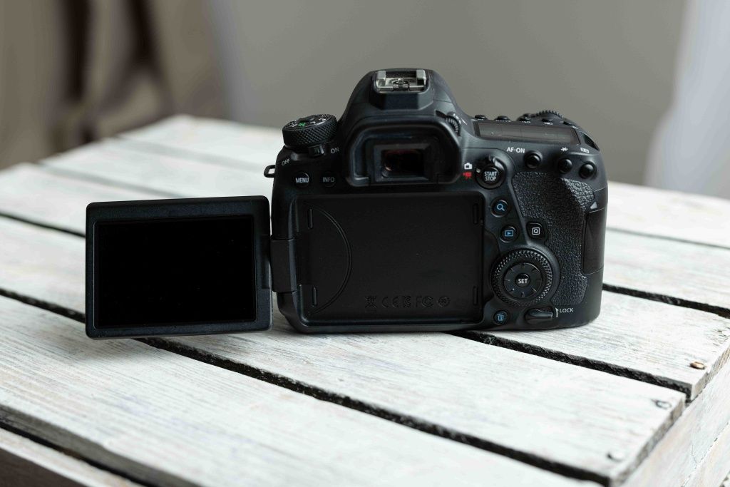 Canon 6D Mark II - pełna klatka