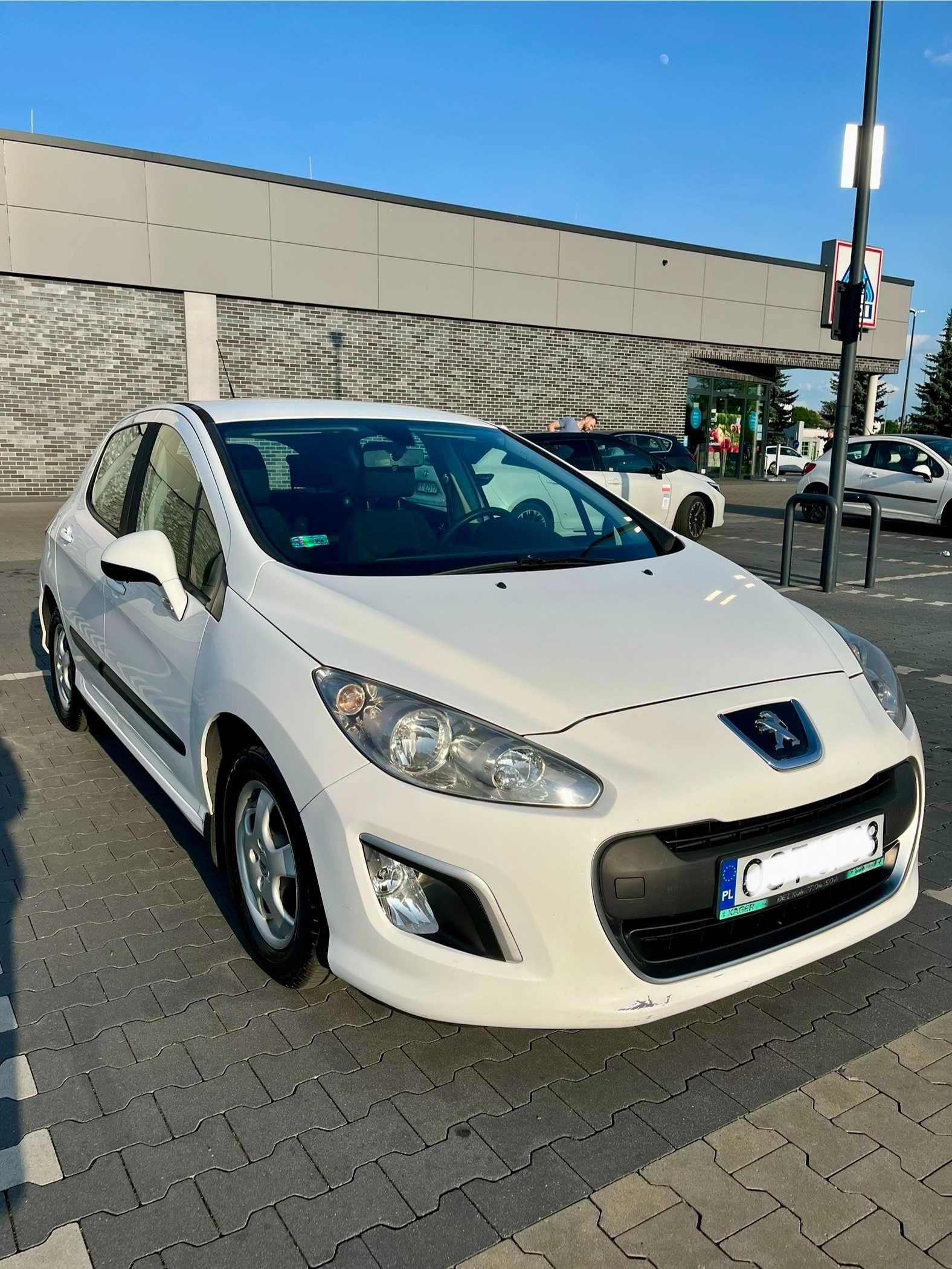 Peugeot 308 Hatchback 1.6 HDi (2012 r.)