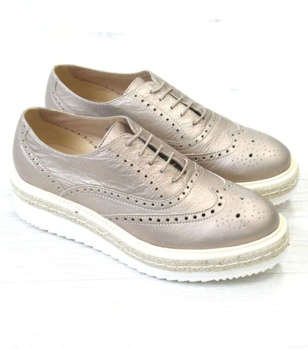 Стильні оксфорди від італійського бренду Sweet Lemon