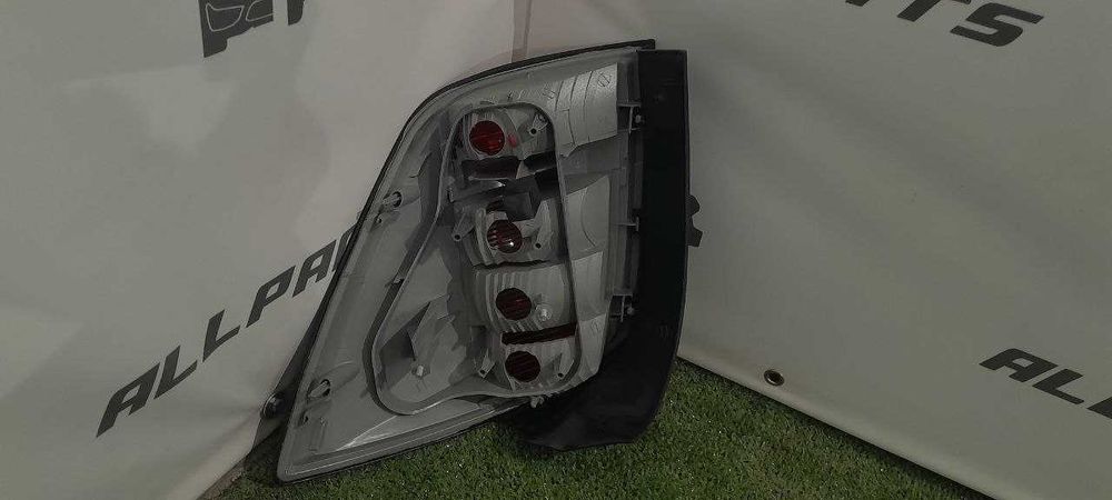 Задній лівий ліхтар Polcar 5510873E Opel Astra H (L35)