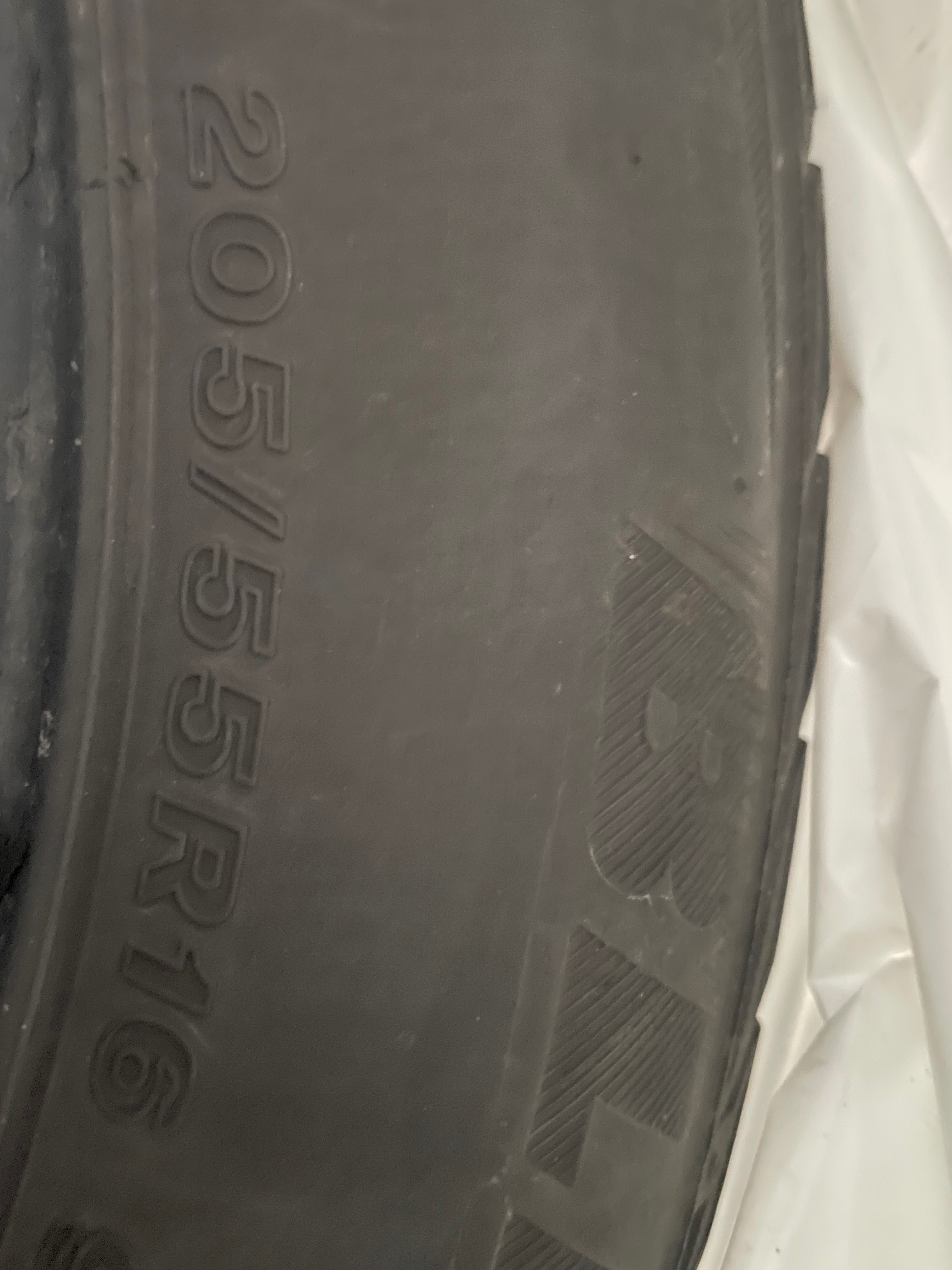 Opony zimowe 205/55/R16