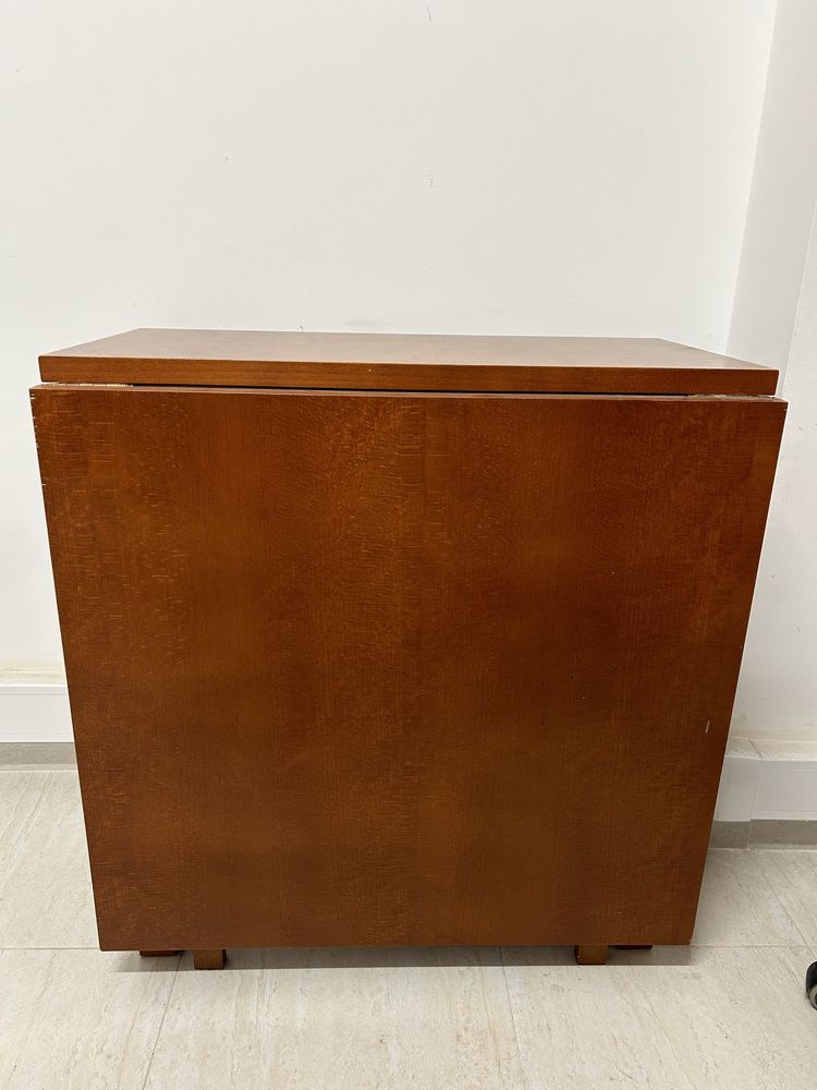 Mesa de madeira dobravel