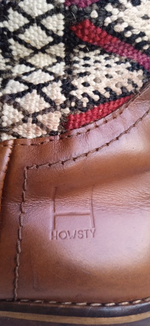 Продам чобітки Botas Howsty