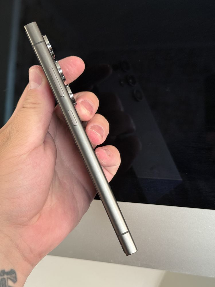 Samsung Galaxy S24 Ultra 256 ГБ