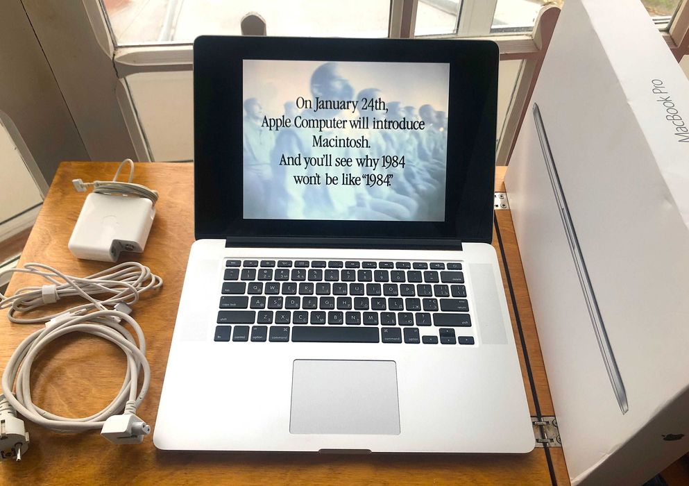 Macbook Pro 15 Mid 2015 A1398, i7 4Q 16 512 Radeon, идеал, нов. аккум