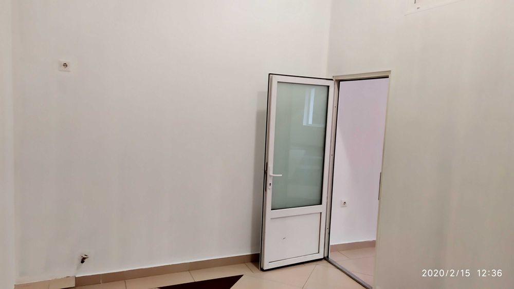 Залишилося одне приміщення 50 м2 Оренда комерція  Головна 246Р