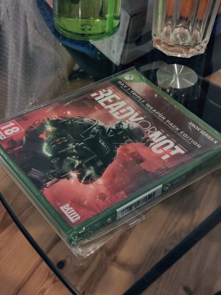 Ready or Not - Xbox Series X - Shooter Táctico Polícia