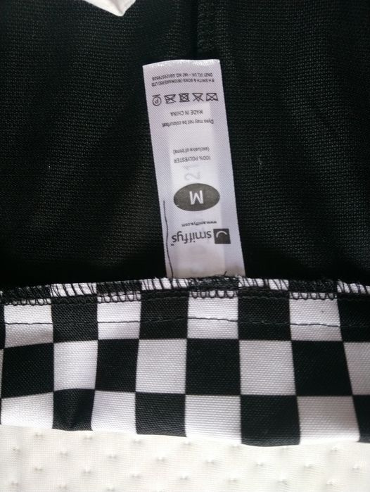 Карнавальний фрак з безрукавкою і капелюшком М розмір