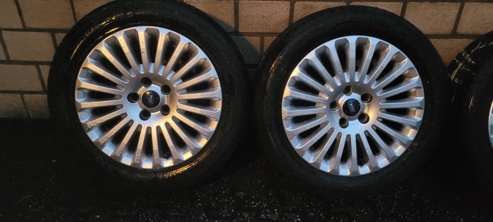 Koła 4 razy alufelgi Ford 205/55 r 16