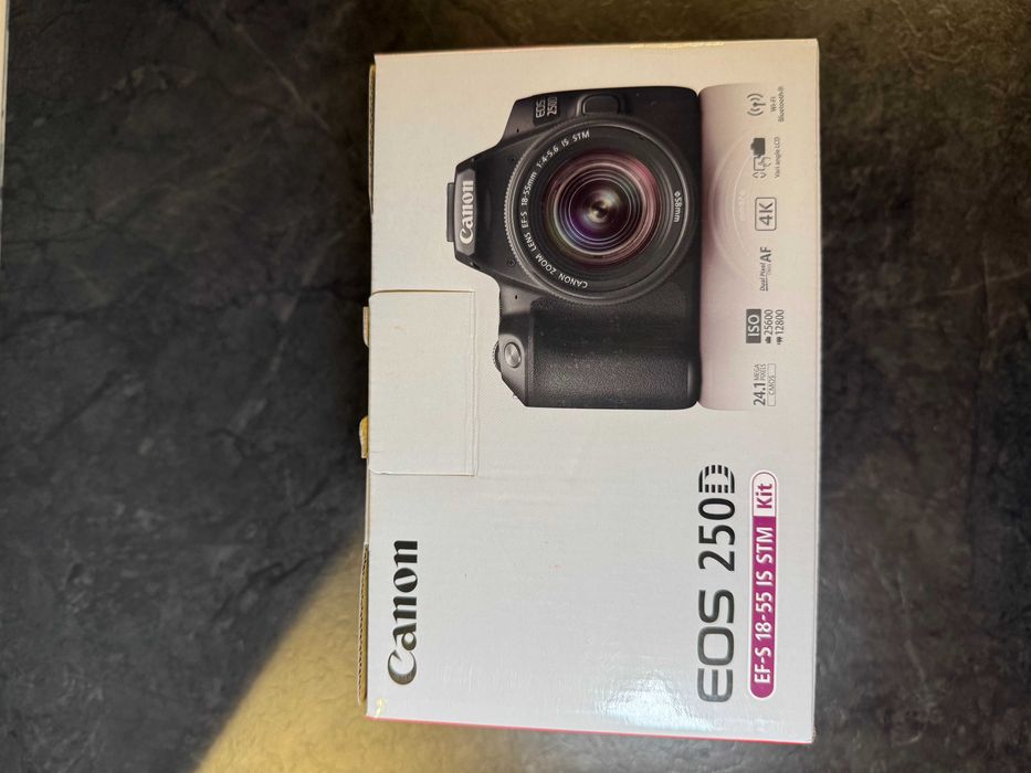 Nowy Aparat CANON EOS 250D + Obiektyw EF-S 18-55mm f/4-5.6 IS STM