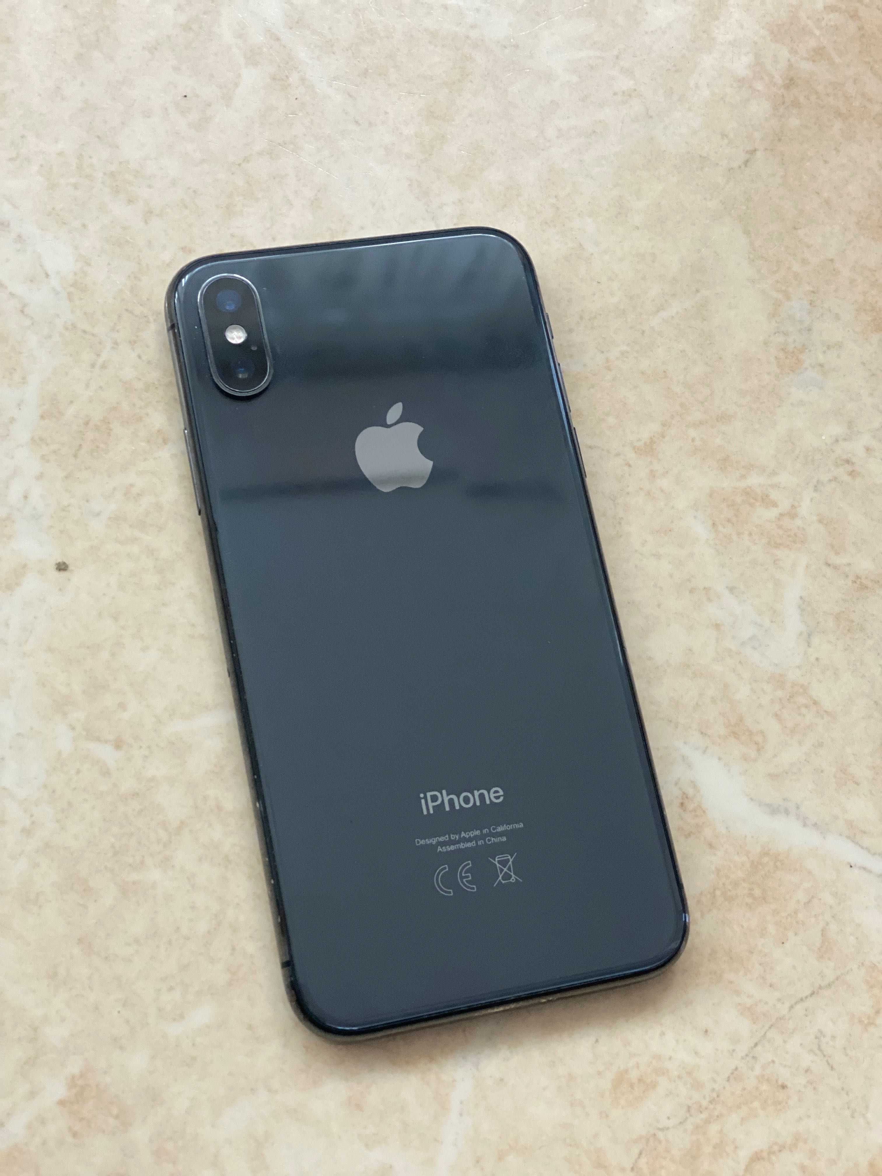 Продам IPhone 10 64gb