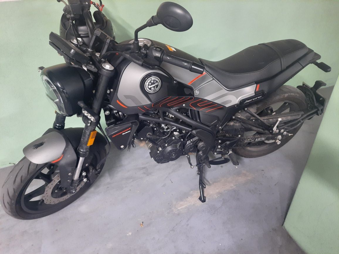 Vendo benelli leoncino 125