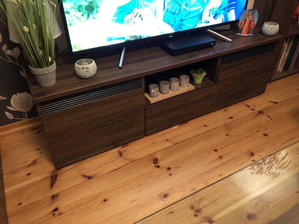 Szafka pod telewizor