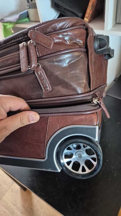 Skórzana torba biznes na kółkach pilotka, aktówka, laptop, dokumenty