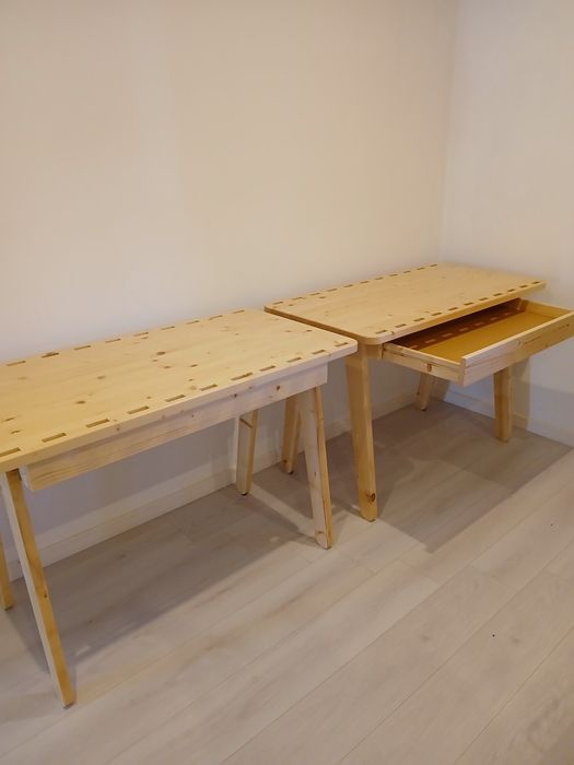 Mesa/secretaria em pinho
