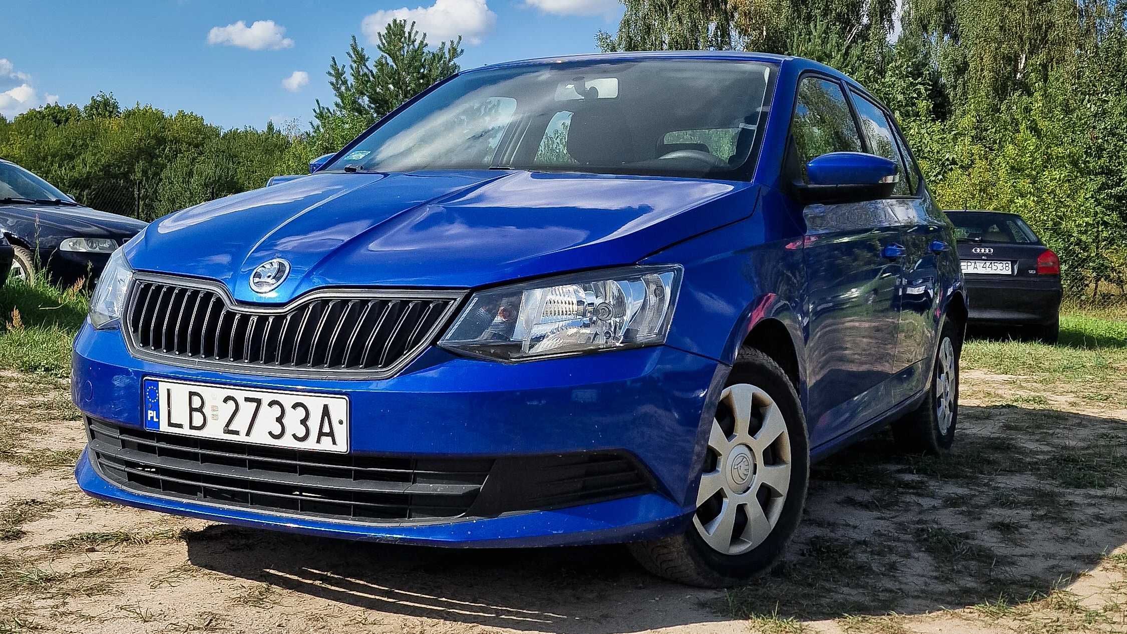 Wypożyczalnia samochodów pojazdów, auto 9-osobowe 5-osobowe, dostawcze