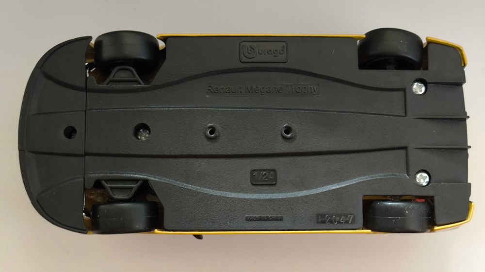 Модель, машинка Renault Megane Trophy 1.24 Bburago