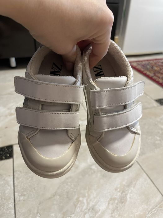 Кросівки Zara для дівчинки