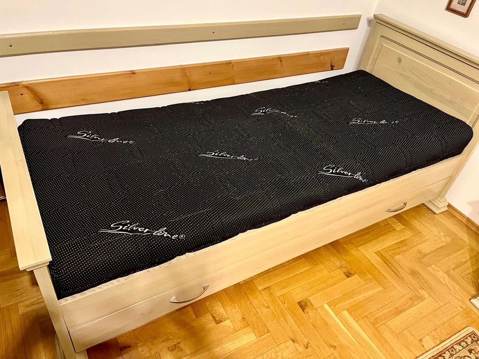 Łóżko z drewna pojedyncze 200x80