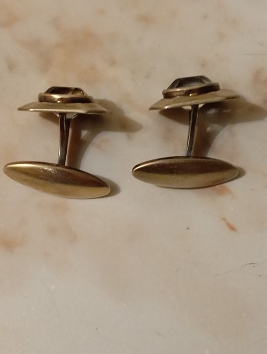 Антикварные серебренные запонки.