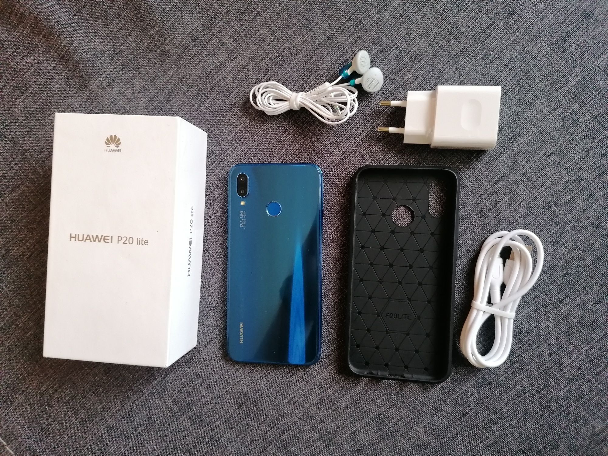 HUAWEI P20 Lite 4/64 zestaw, wada