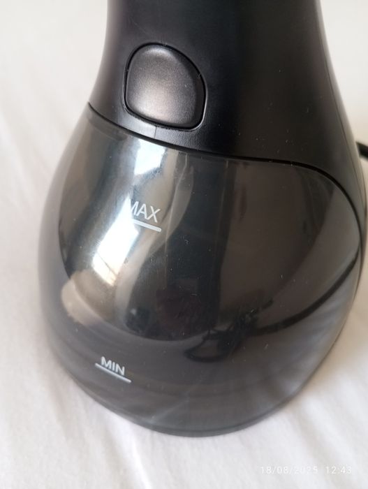 Ferro de engomar vertical Becken como novo - Tomar