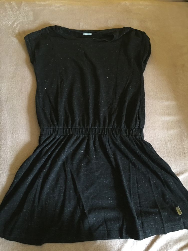 brokatowa sukienka 11-12 lat