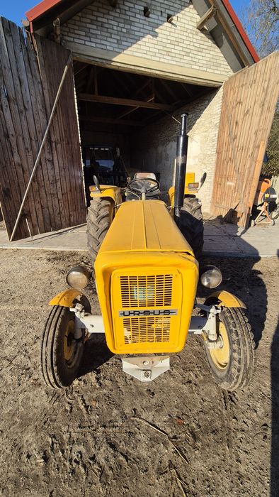 Ursus C-360, w placu od nowości