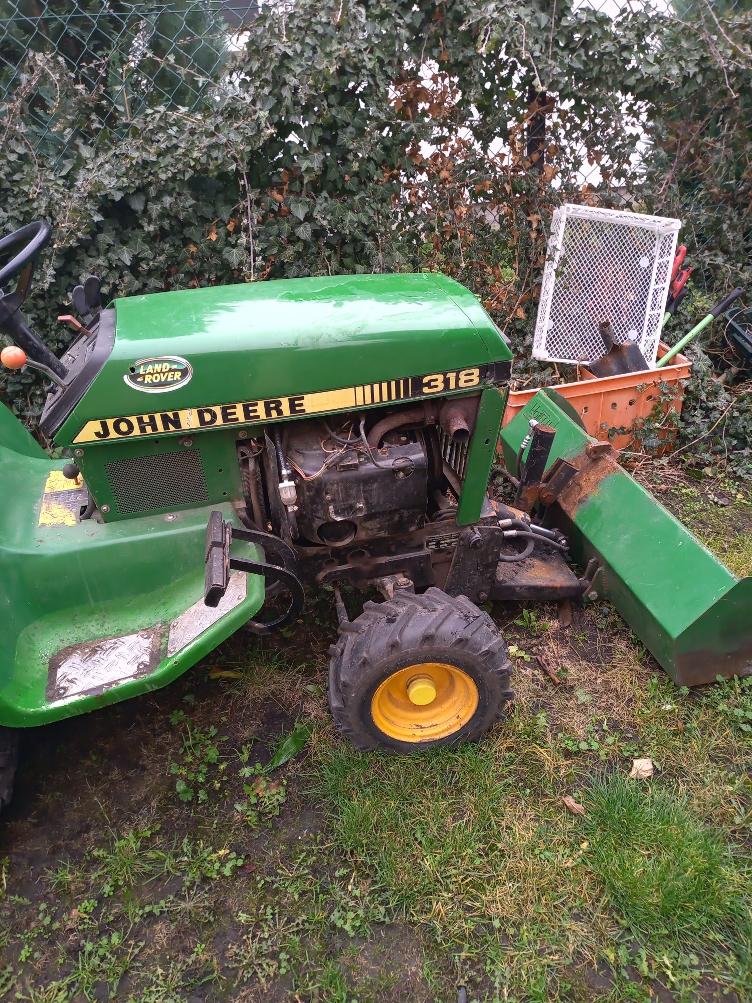 Traktorek John deere 318
