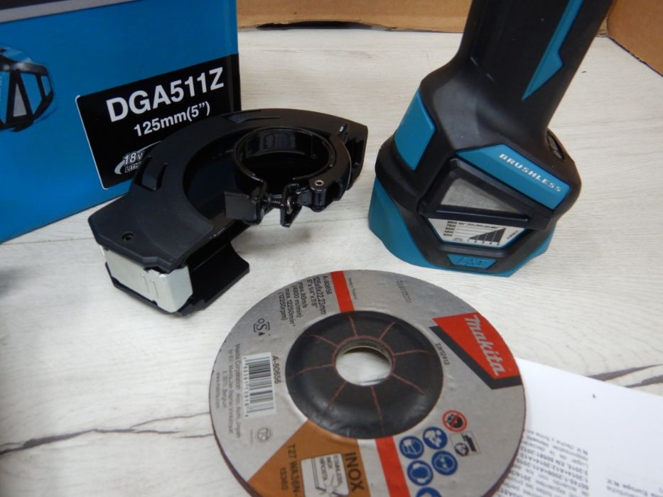 MAKITA DGA511 Szlifierka 18V regulacja obr.