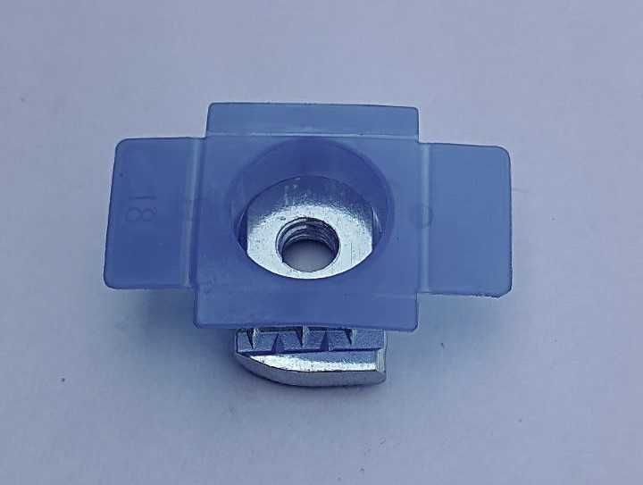 Гайка монтажна М8 з фіксатором для встановлення сонячних панелей