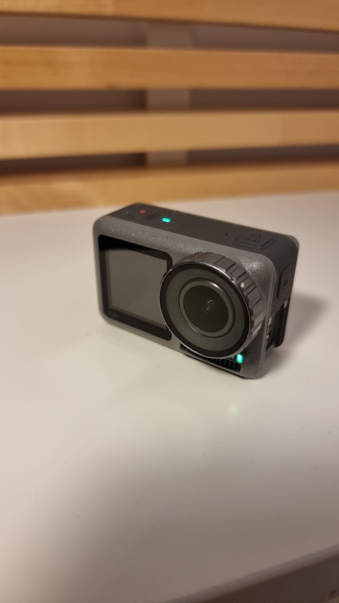 Dji osmo action camera, cartão de memoria sd e capa