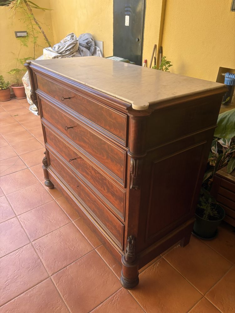 Aparador Movel comoda antiga vintage com tampo de pedra marmore