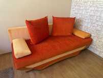 Wygodna rozkładana sofa