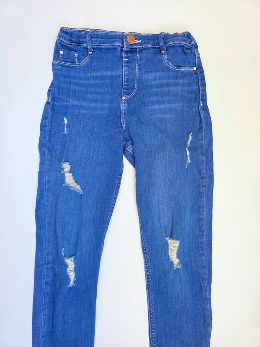 Крутые синие джинсы river island девочке с потертостями рваные