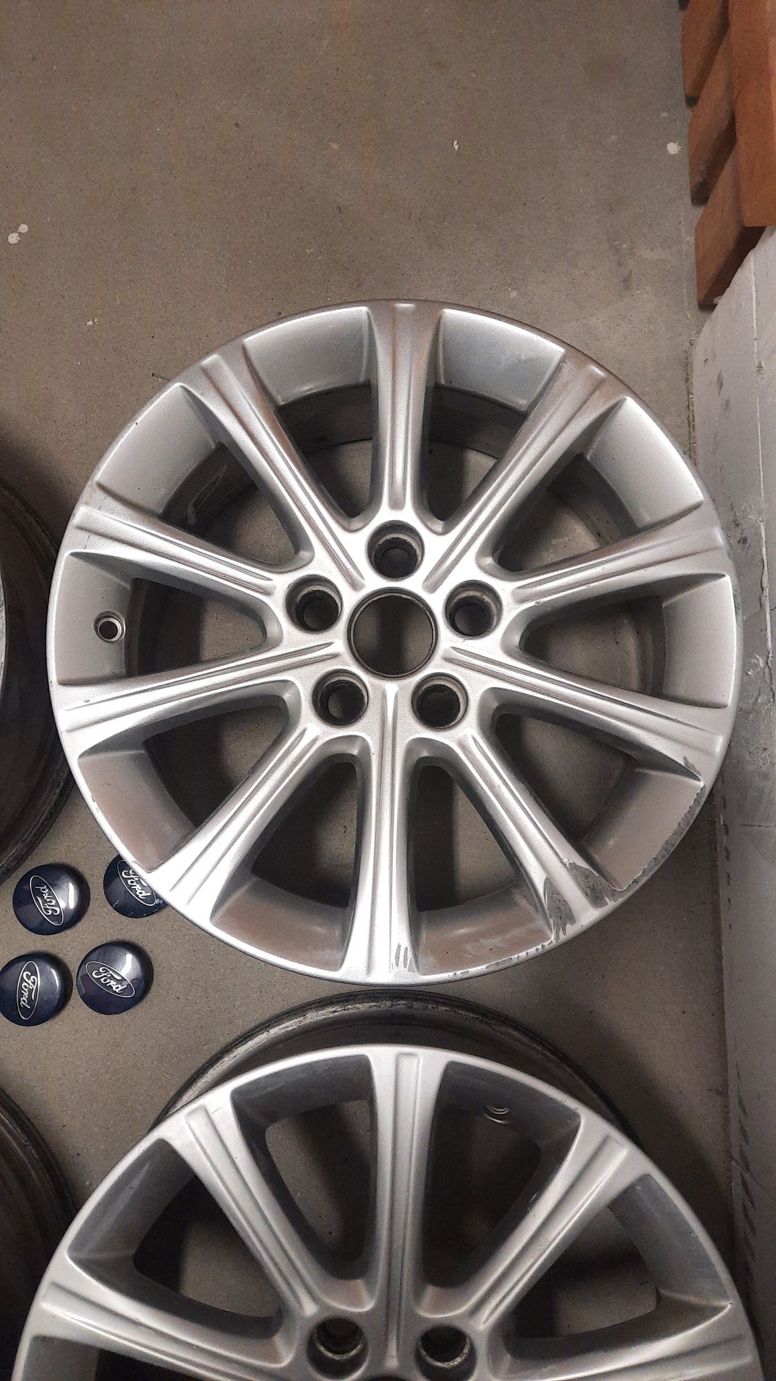 Alufelgi 16" 5x108 Ford Mondeo Mk4/Focus Mk3 + czujniki + dekle