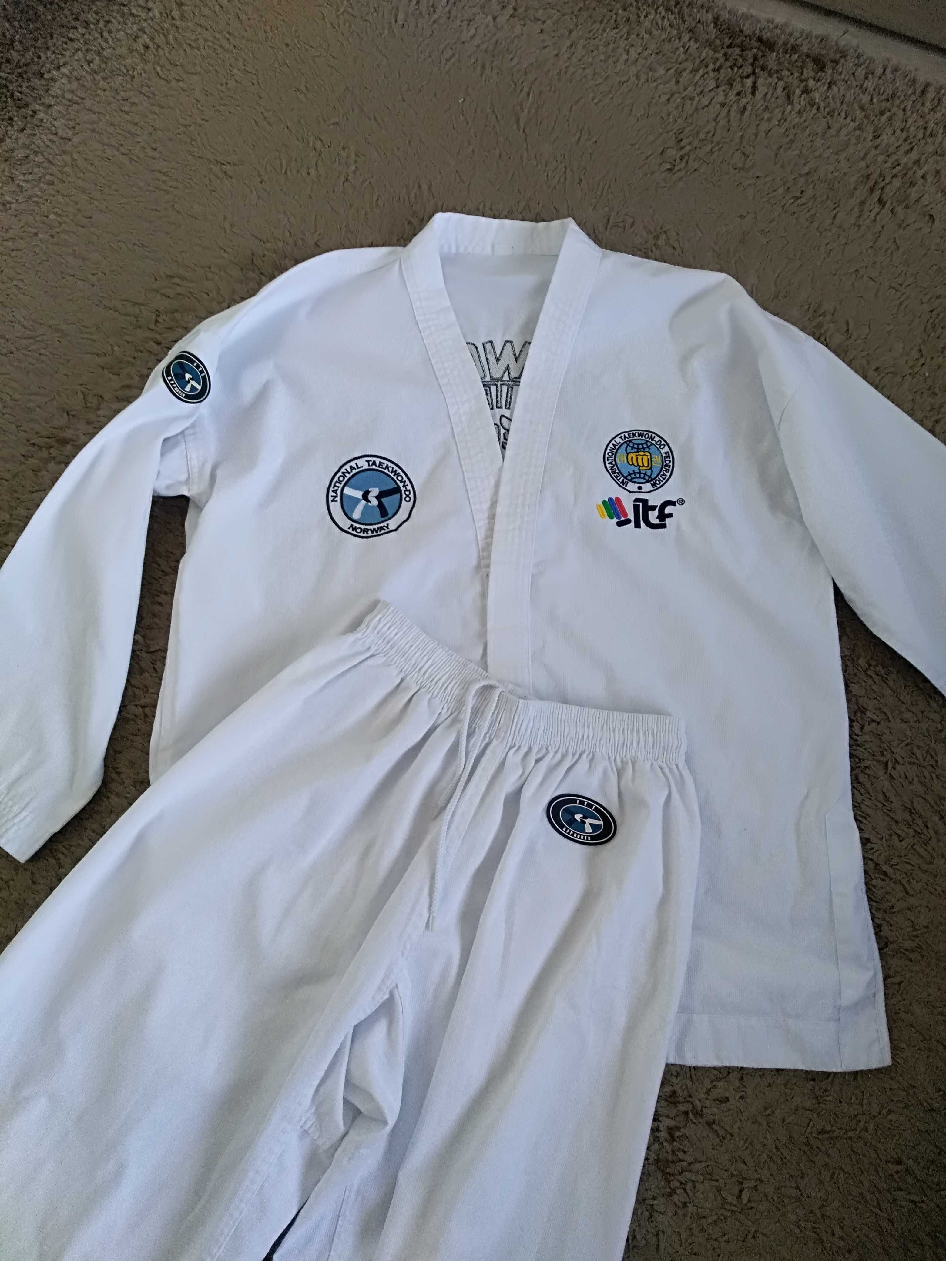 Strój do taekwondo Itf Approved