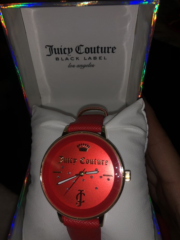 Nowy zegarek „Juicy Couture” czerowny