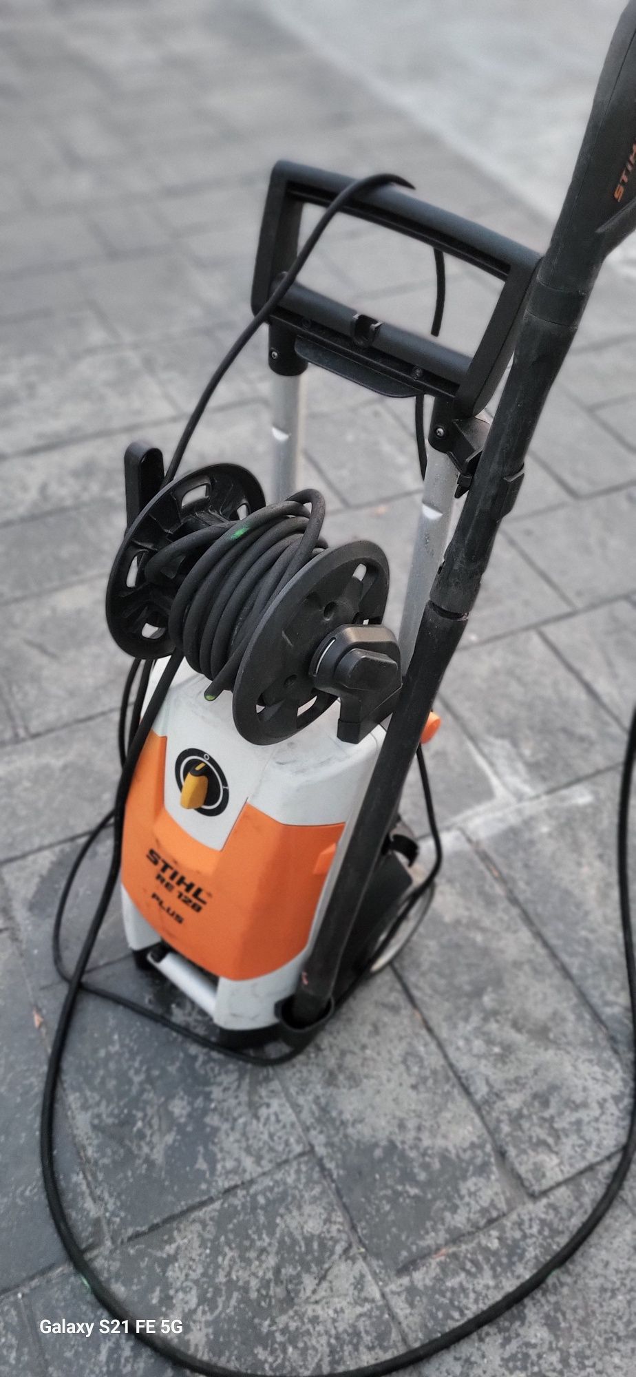 Stihl  re128 plus myjka