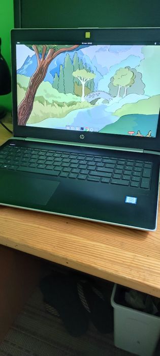 HP probook 450 G5, core i5 8-gen,8gb,Ssd 240 GB.FHD 15"