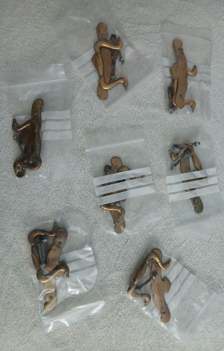 7 Puxadores Antigos   para Moveis