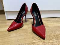 Червоні лакові туфлі - човники estro