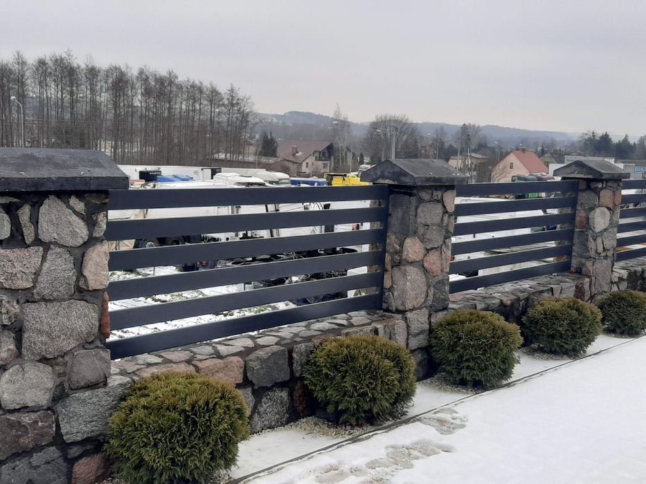 Bramy ogrodzenia balustrady