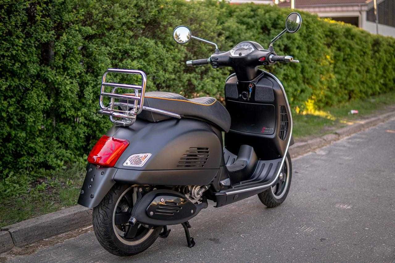 Piaggio Vespa  GTS 125 Czarny MAT  2014r mamy inne Vespy Warszawa