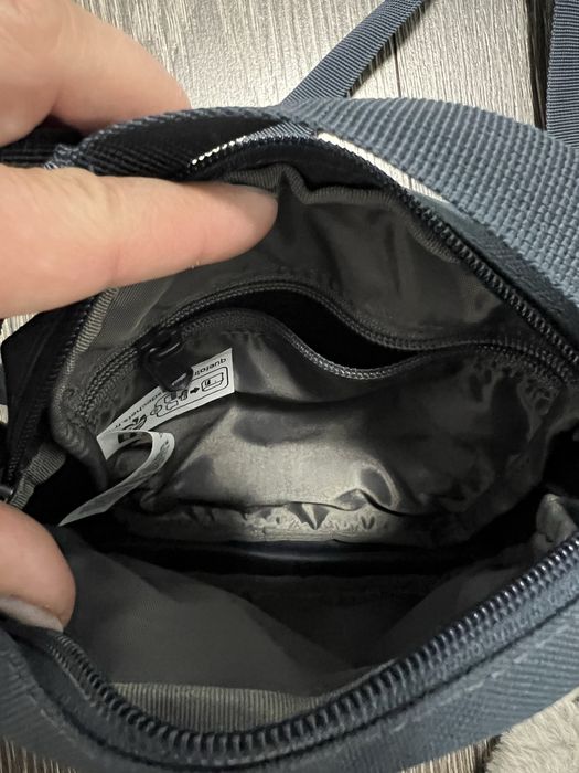 Levis сумка месенджер , оригінал