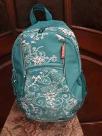 Школьный рюкзак Herlitz,б/у,цвет морской,размер 42*30*16см.