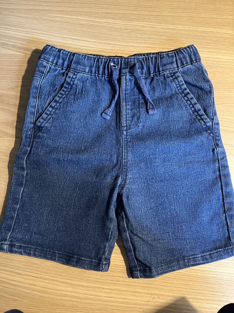 Krotkie spodenki sinsay 134