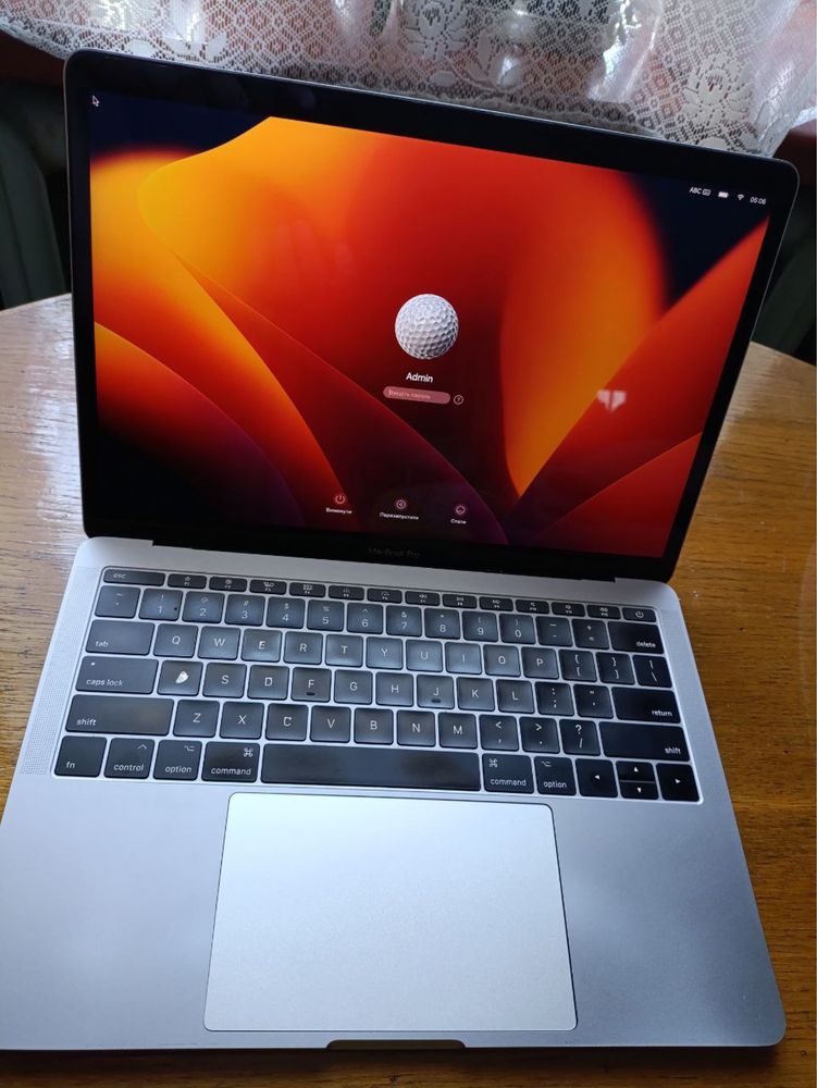 MacBook Pro 2017, 512GB SSD, 16GB